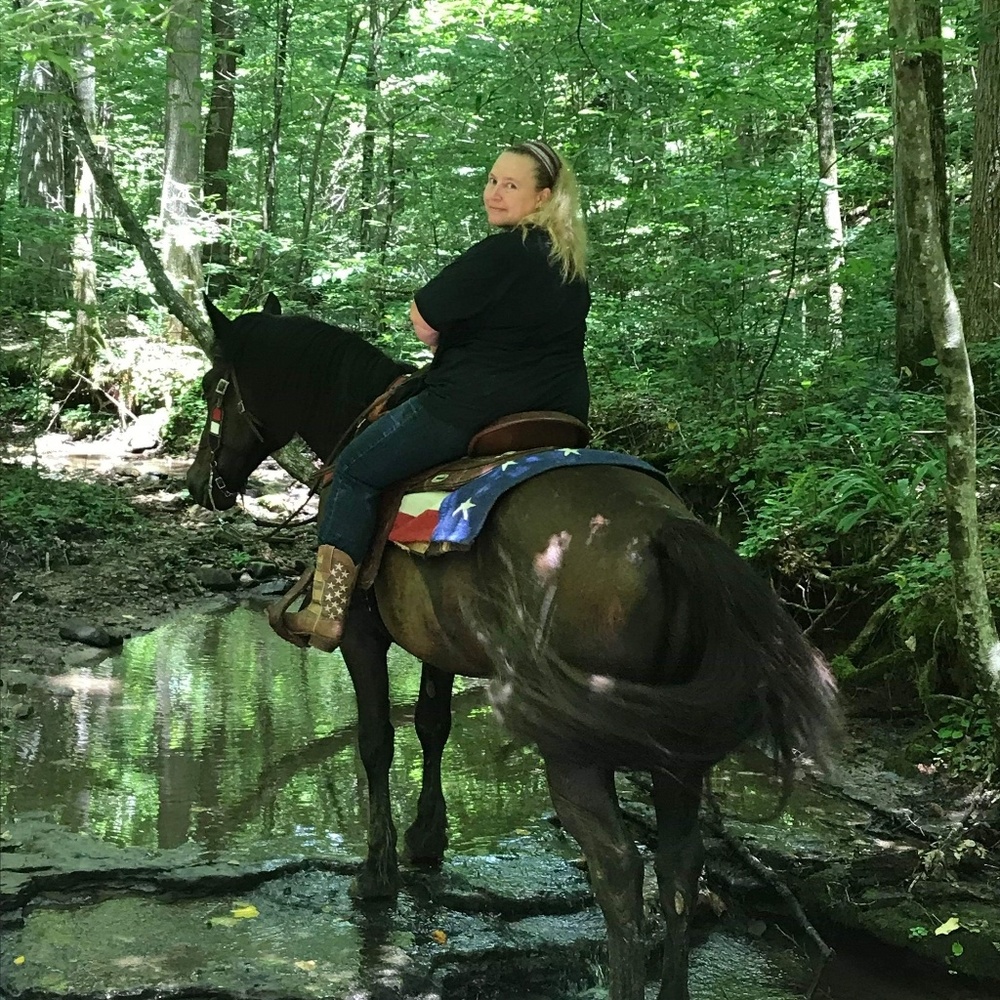 Meet your Posher, Jennifer